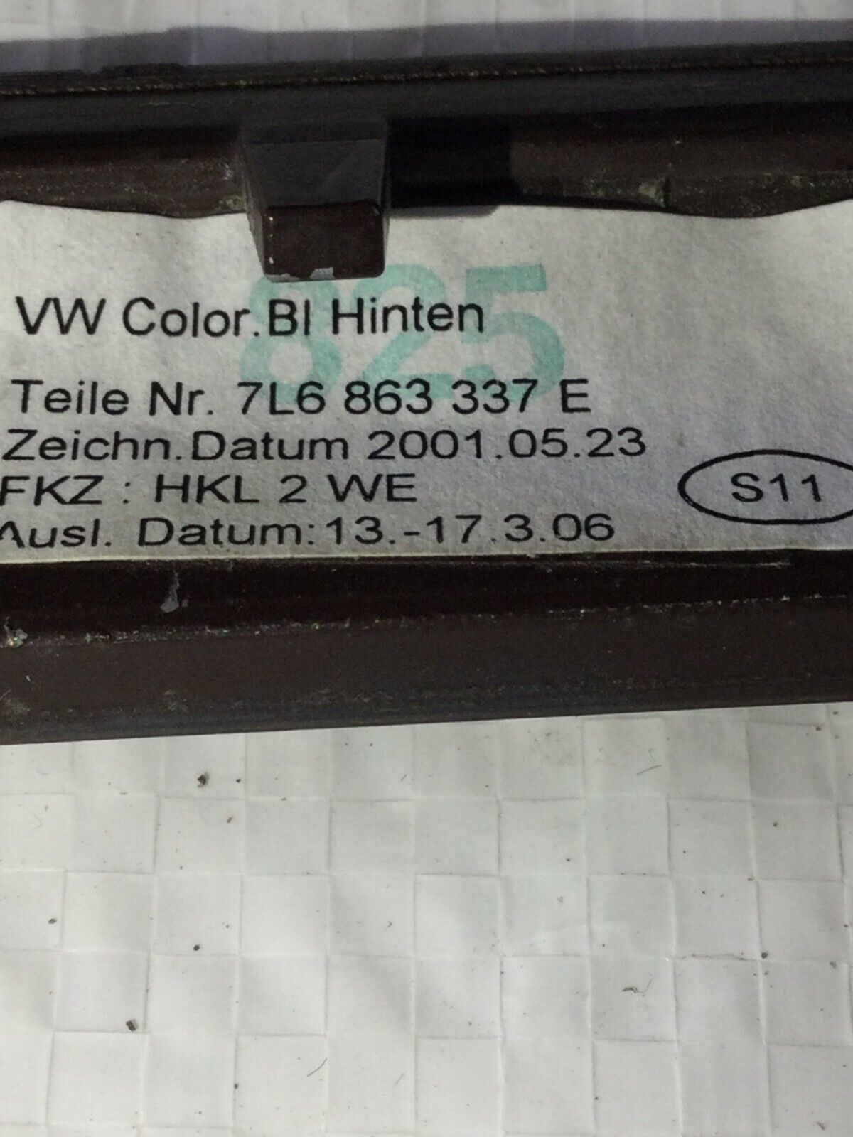 2007 Volkswagen Touareg Center Console Cup Holder Trim Cover Panel 7L6864378 OEM