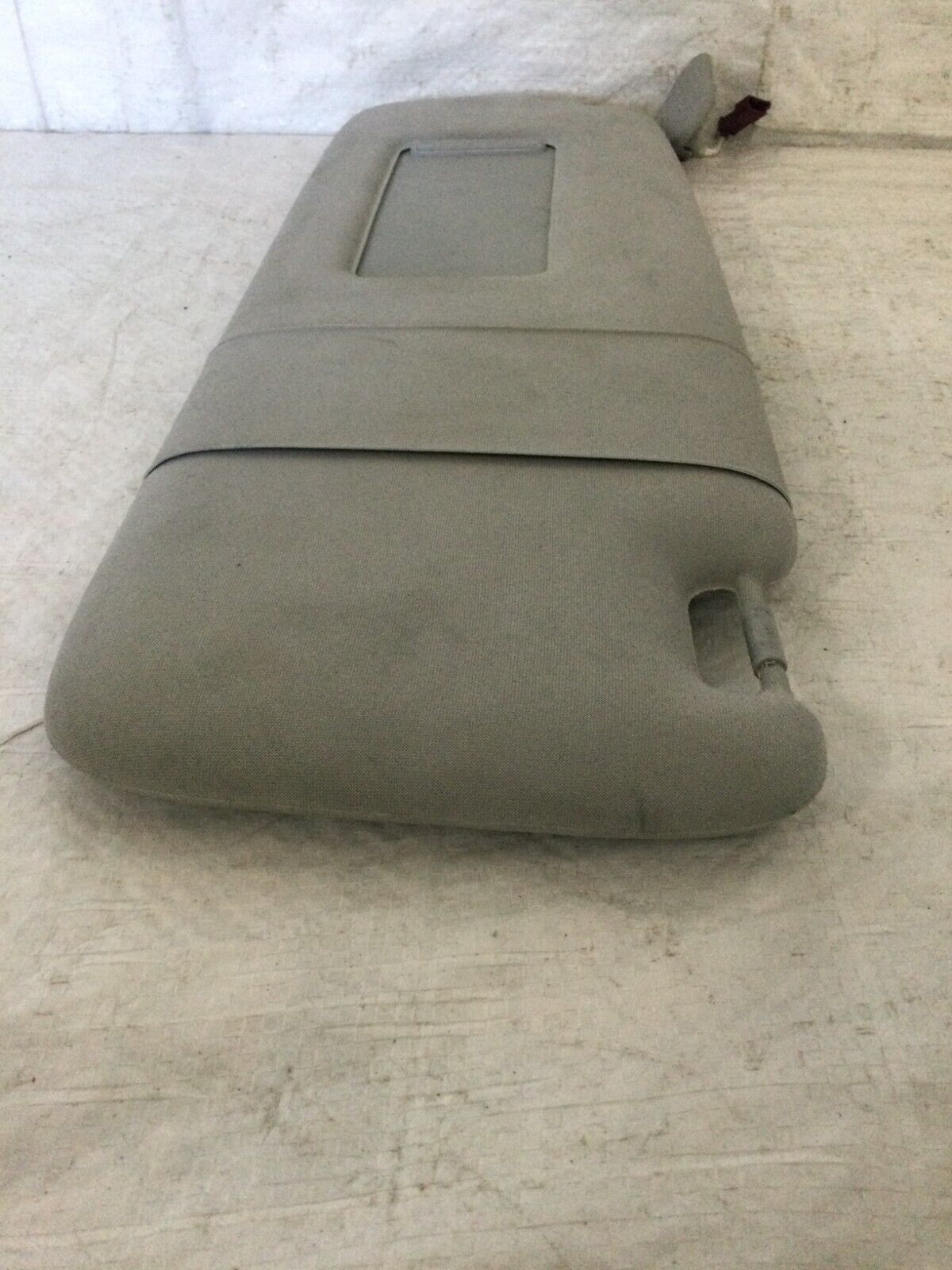 2004-2005 BMW 745i 745LI E65 E66 Driver Sun Visor Sunvisor Gray W/ Mirror OEM LH