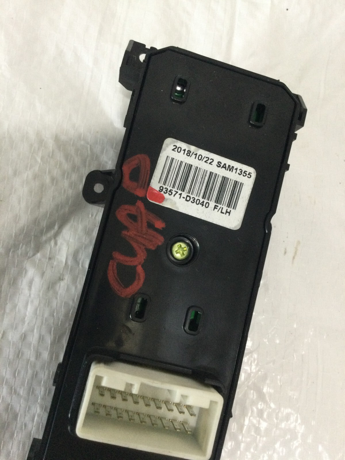 2016-2021 Hyundai Tucson Front Left Driver Master Power Window Switch 93570D3020