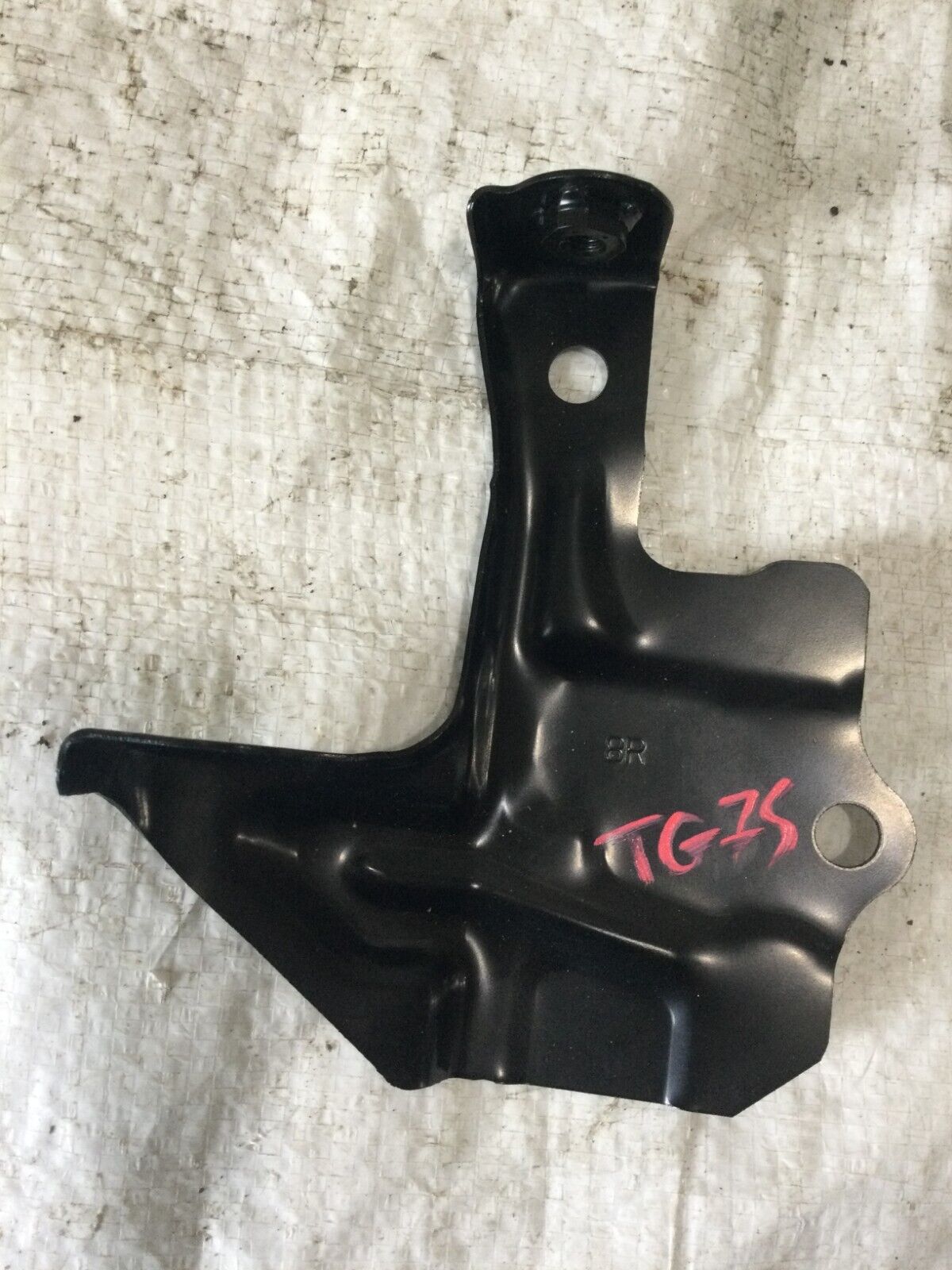 2019-2021 Toyota Camry Front Bumper Upper Right Arm OEM