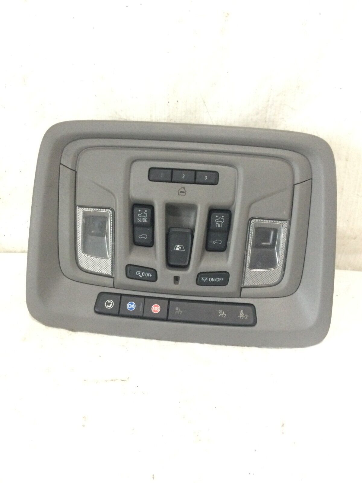 2019-2022 GMC Sierra 3500HD Overhead Console Dome Light  W/ Sunroof Control OEM