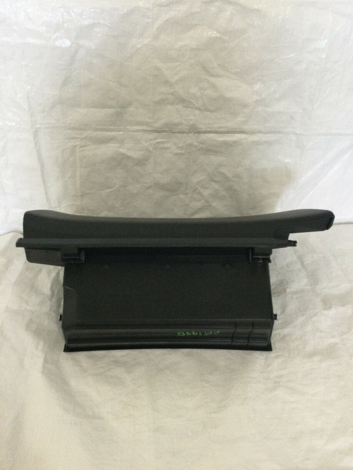 2019 Nissan Rogue Glove Box Assembly OEM 6851004BA0A/B 