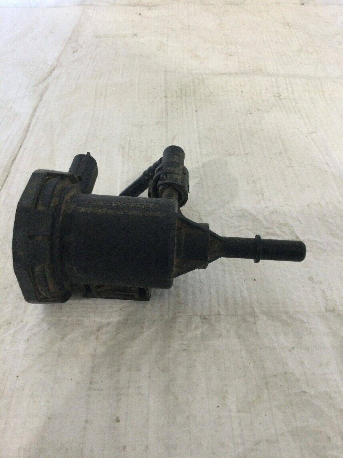 2007 Dodge Ram 1500 Vapour Canister Purge Valve Solenoid 4891739AA OEM