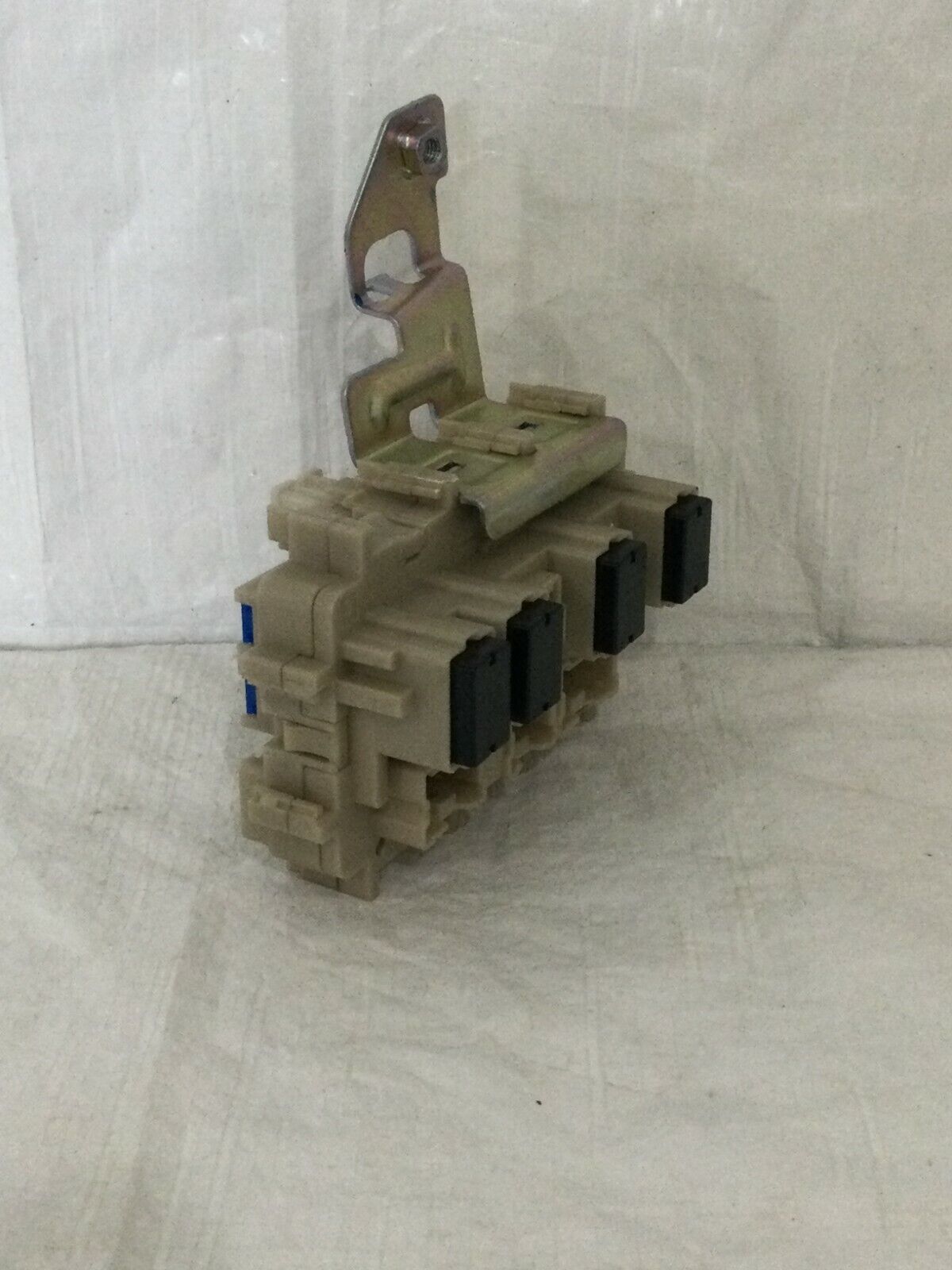 2019 Nissan Rogue Cabin Fuse Box OEM