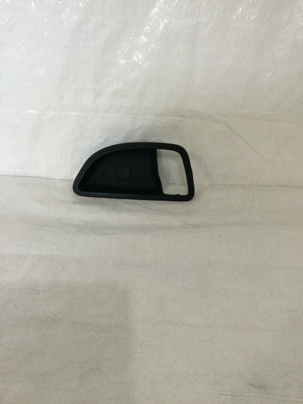2016-2017 Hyundai Elantra GT Left Driver Side Interior Door Handle Trim OEM