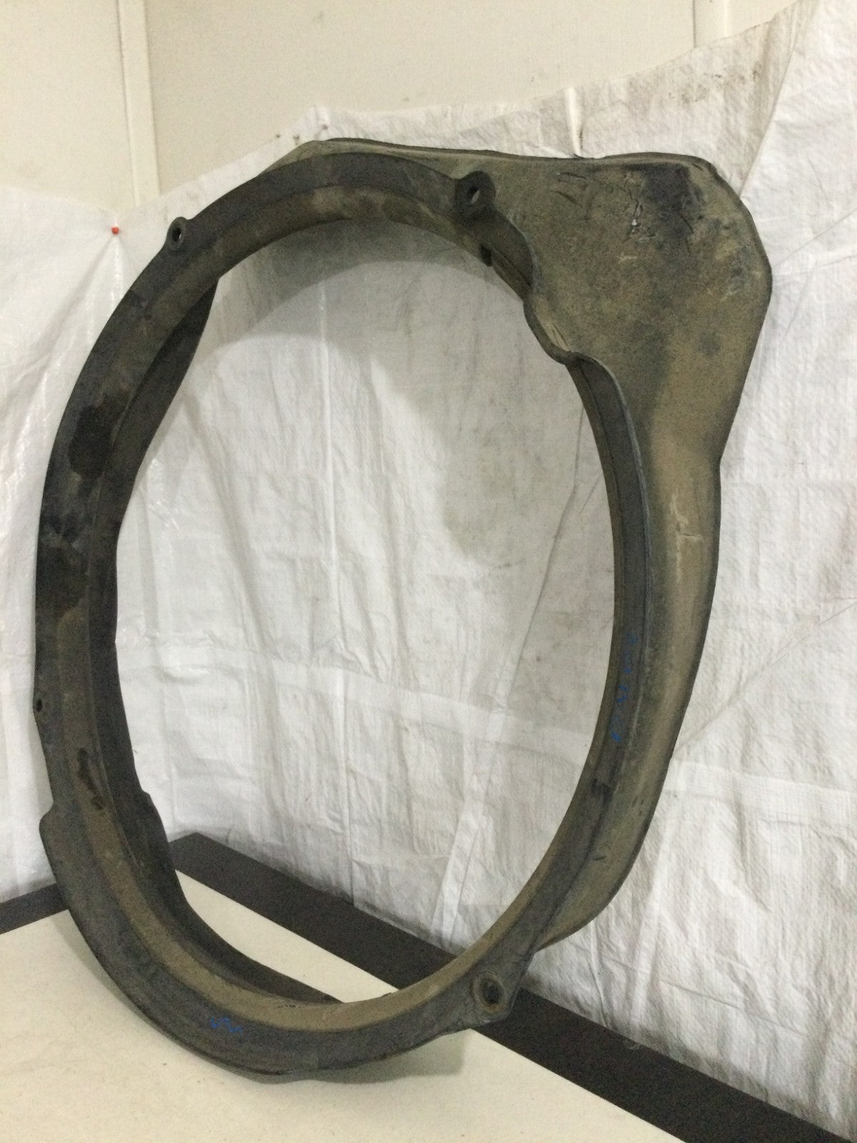 2004-2009 Dodge Ram 2500 3500 Diesel Engine Fan Shroud OEM