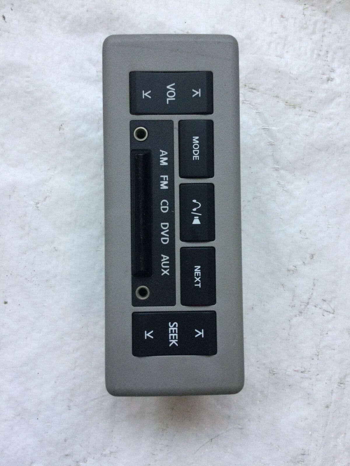 2006 Nissan Titan Rear Overhead Console Audio Control 28260 8S200 OEM