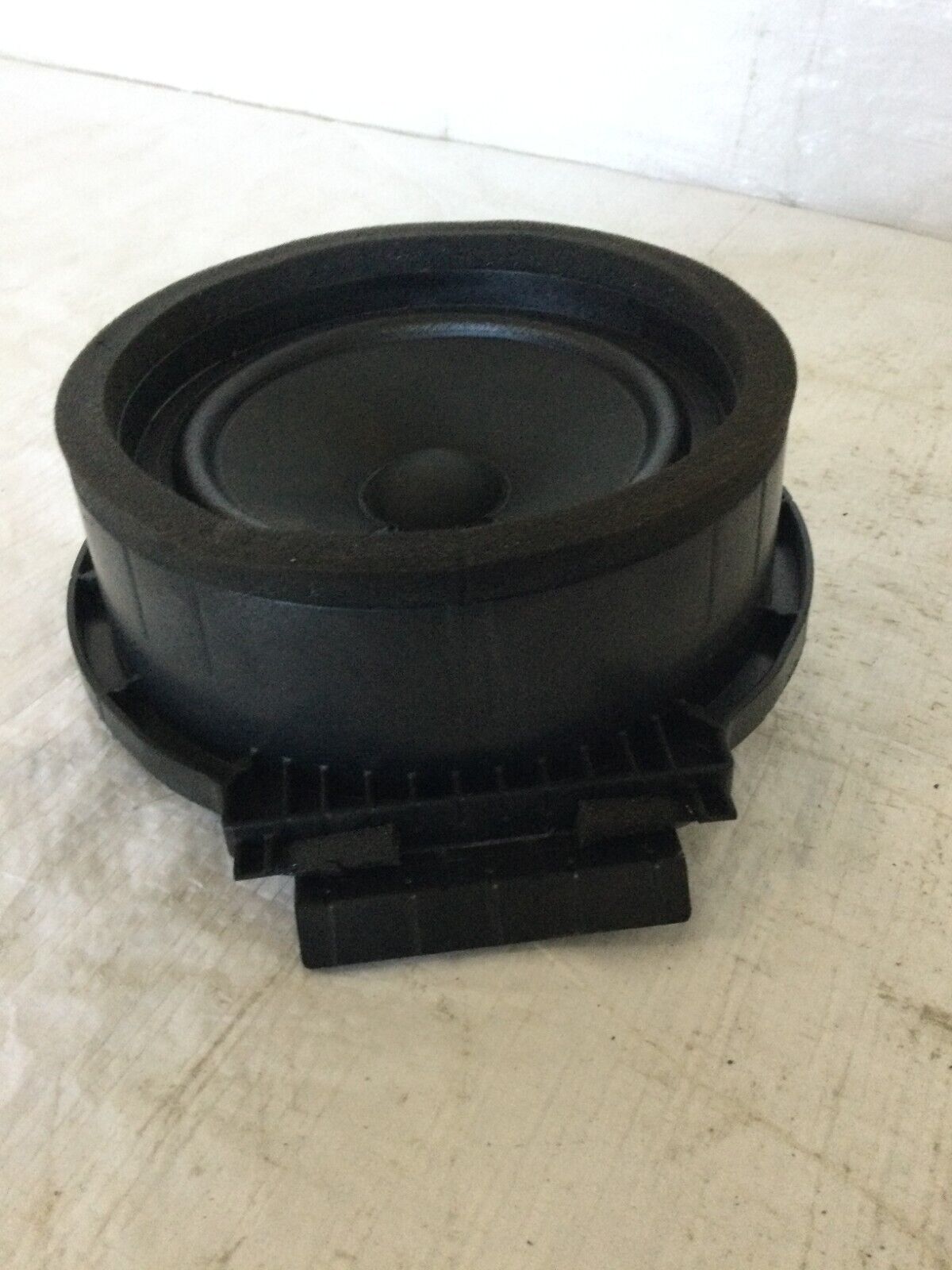 2021 Chevrolet Silverado 1500 Rear Right Door Speaker OEM  84709306