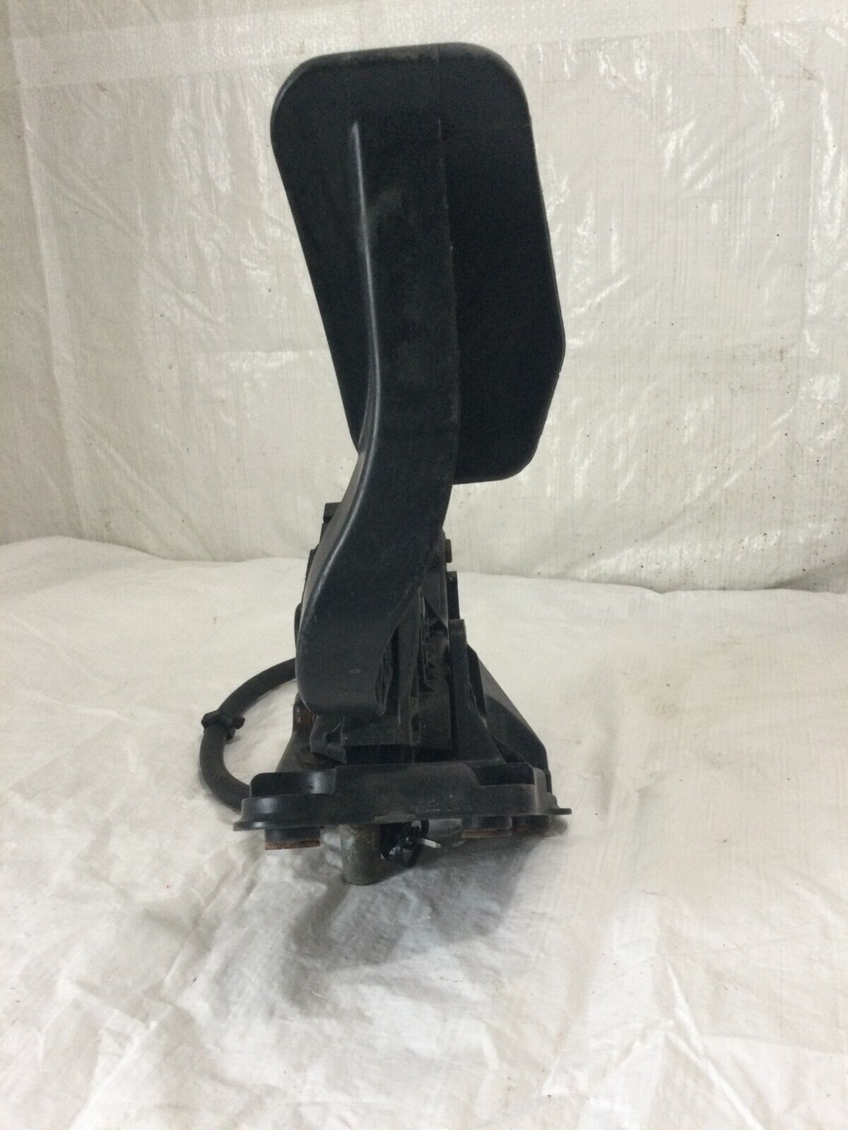 2017 Ford  F-150  F150 Accelerator Gas Pedal OEM