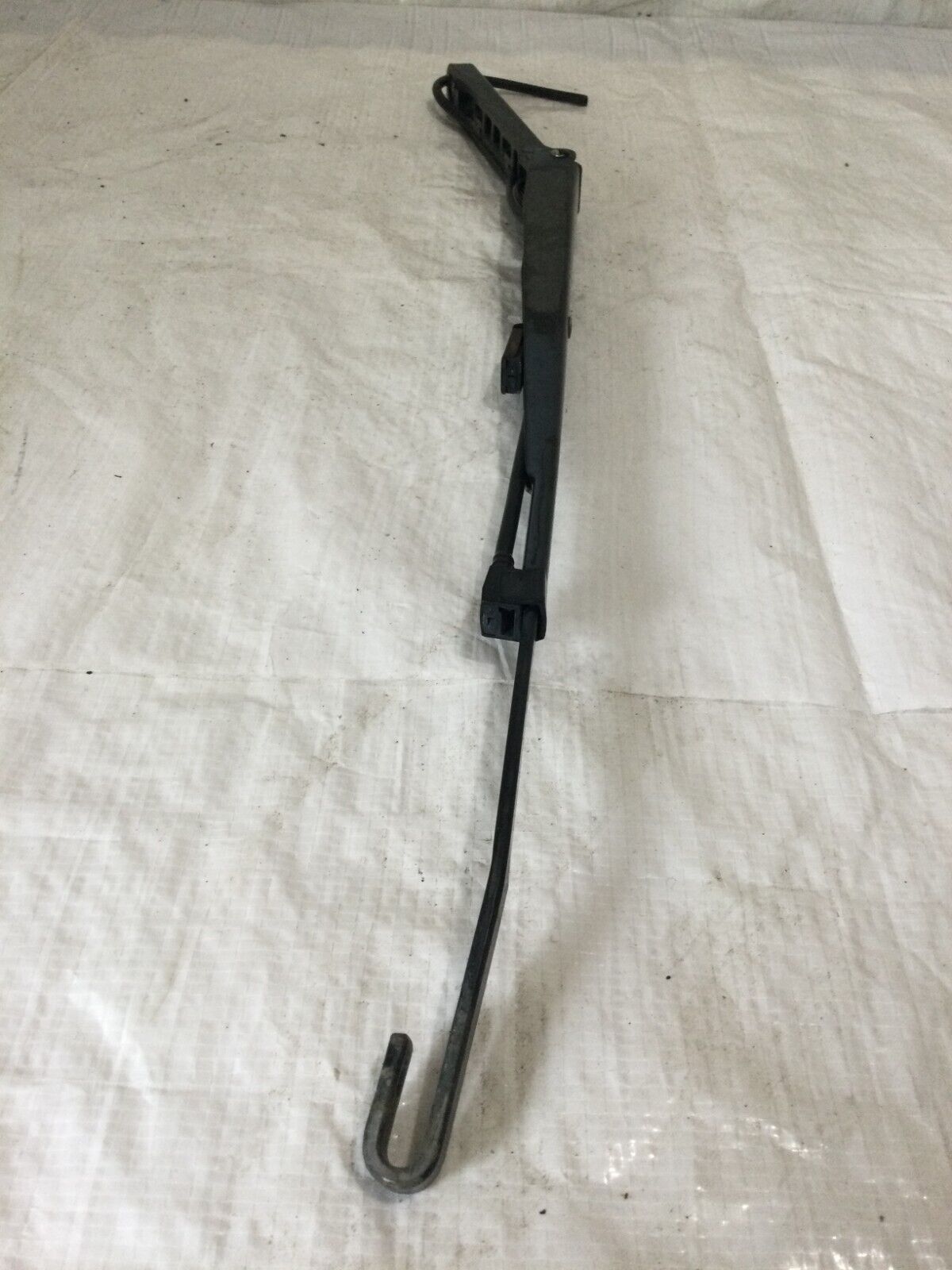2007 Chevy Silverado 1500 Left passenger Side Wiper Arm OEM