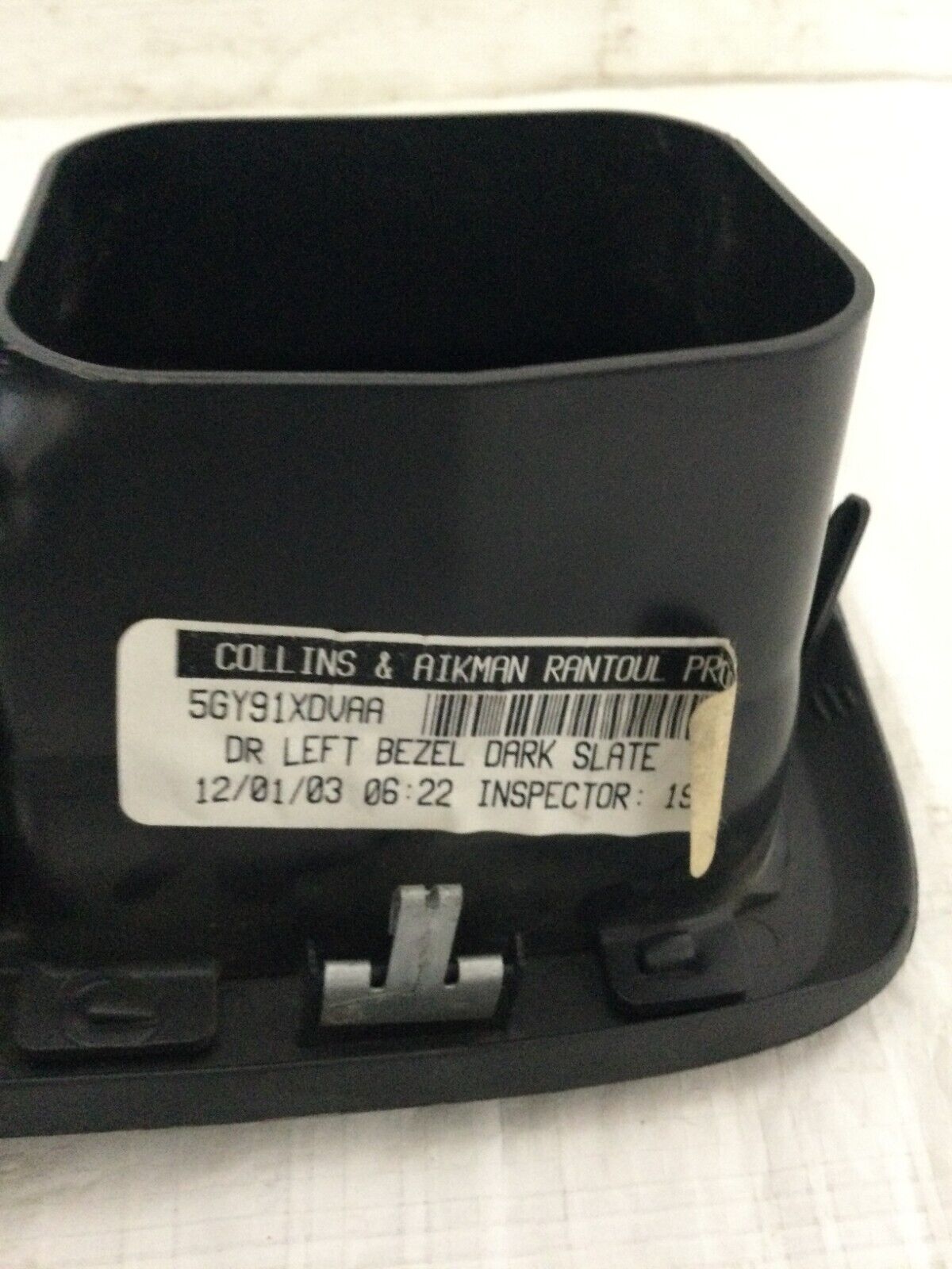 2004-2005 Dodge Ram 1500 Trim W / Air Vent & Headlight Switch 56045537AC OEM