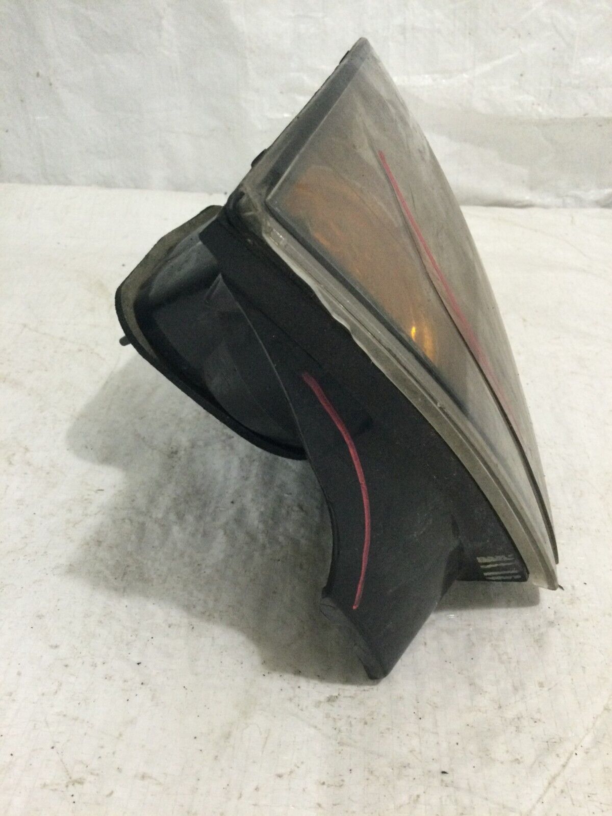 2004-2006 Mazda 3 Rear Right Tail Light ( Damage )
