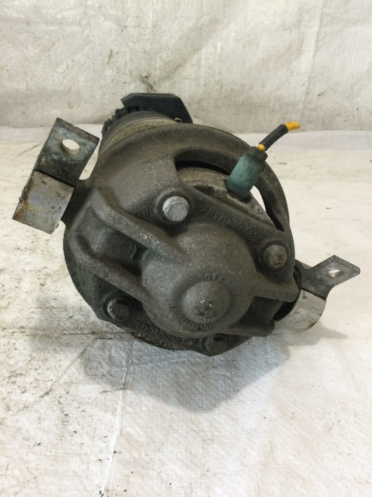 2007 Volkswagen Touareg Rear Right Shock Absorber 7L6512022E OEM