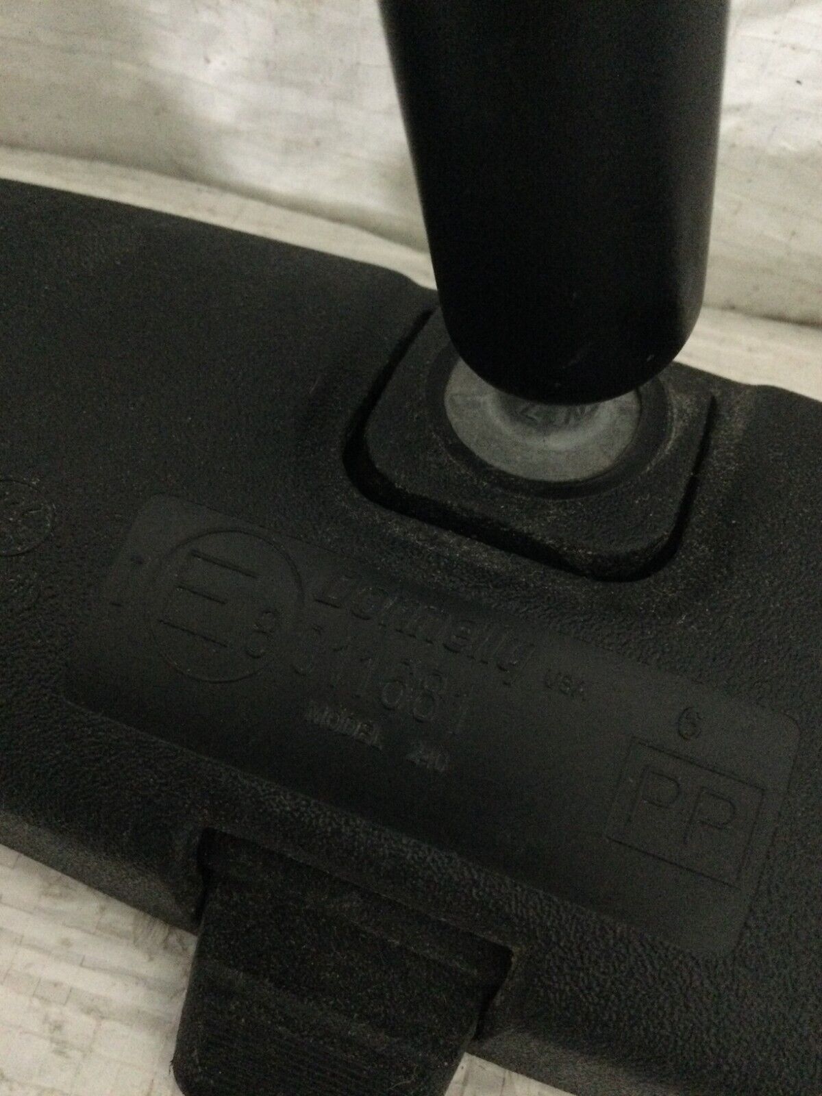 Donnelly E8 011681 With GM Dodge Chrysler Ford Toyota Mount rear view mirror