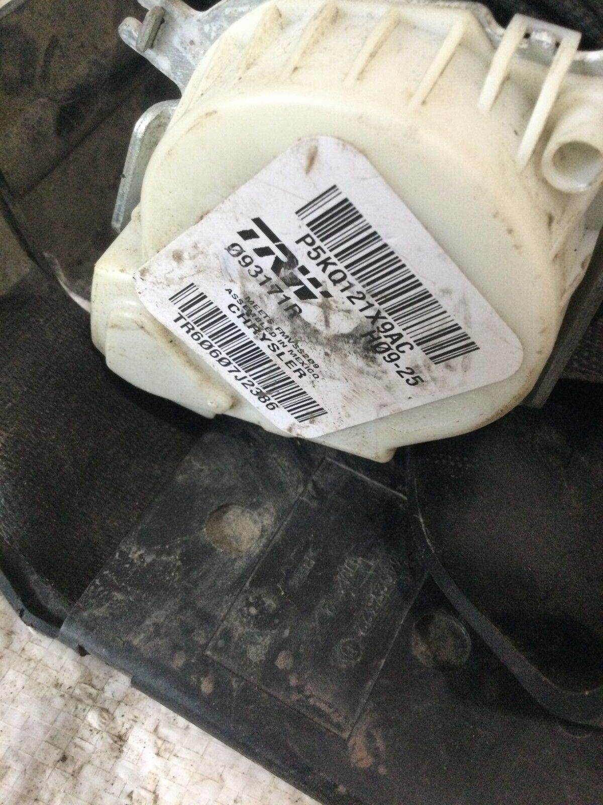 2017 Dodge Ram 1500 Rear Left Center Seat Belt OEM