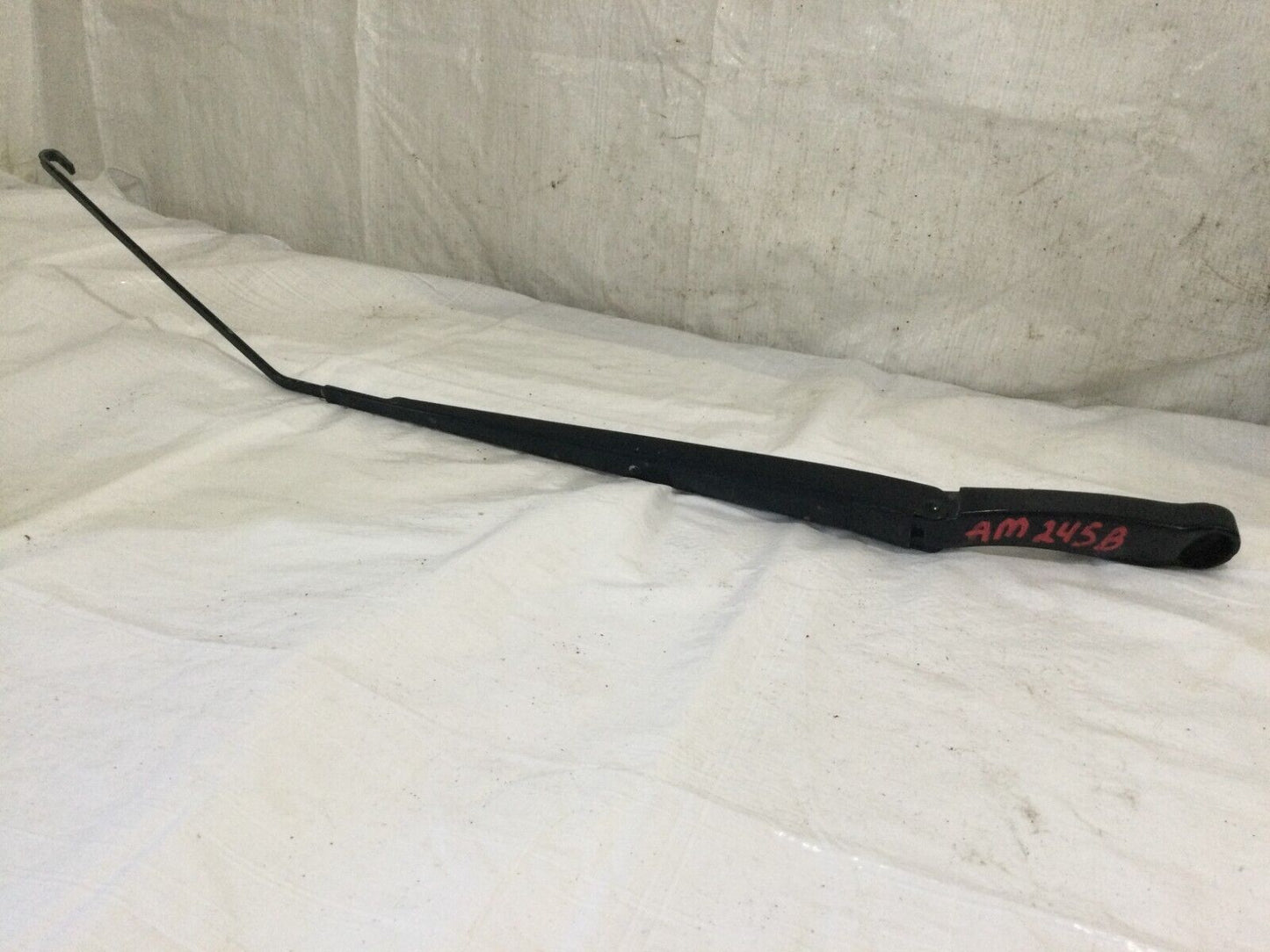 2017 Dodge Grand Caravan  Right Windshield  Wiper Arm 24030776 OEM