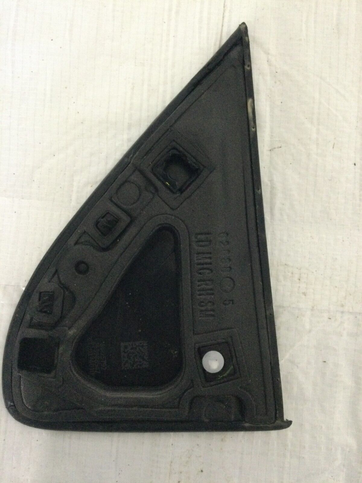 2019-2023 Chevrolet Silverado 1500 Black Door Right Corner Molding OEM