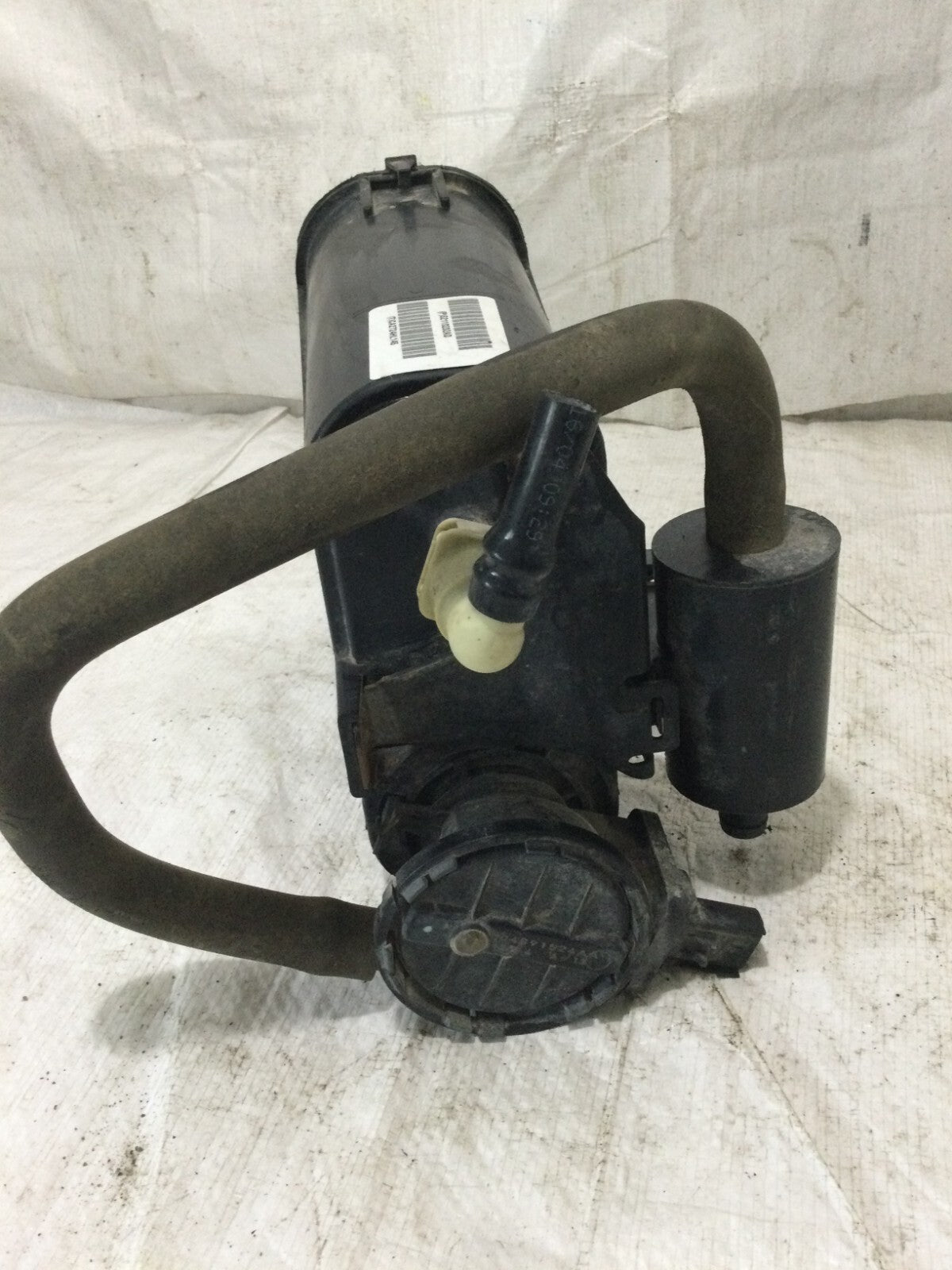 2005 Dodge Ram 1500 Fuel Vapor Canister OEM 52110232AD