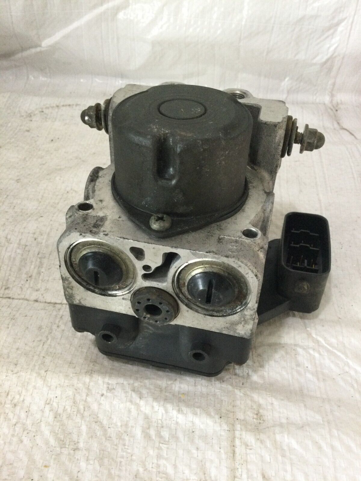 2003 Toyota Highlander Anti-lock Brake Parts  OEM