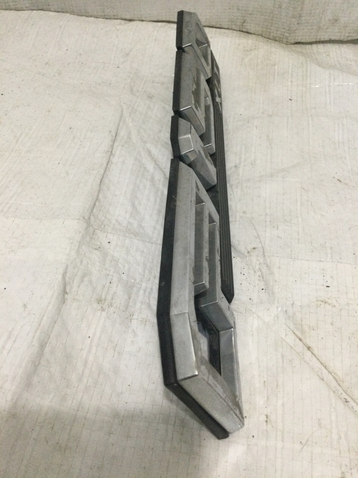 2016-2017 Ford F-150 F150 XLT Fender Emblem OEM