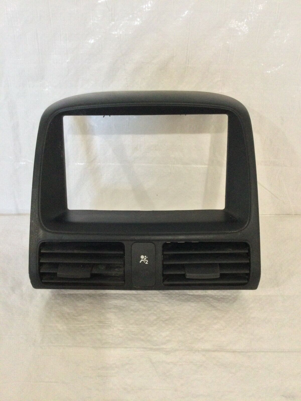 2005 OEM Honda CR-V CRV Center Dash Radio Trim Bezel W/ Air Vent OEM 