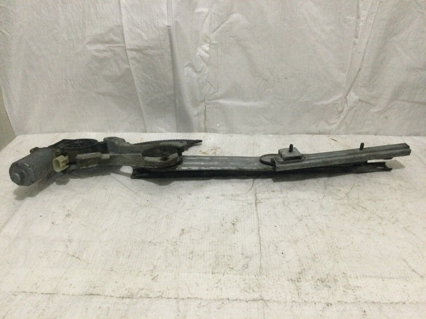 2007 Dodge Ram 1500 Front Left Window Regualtor Motor OEM