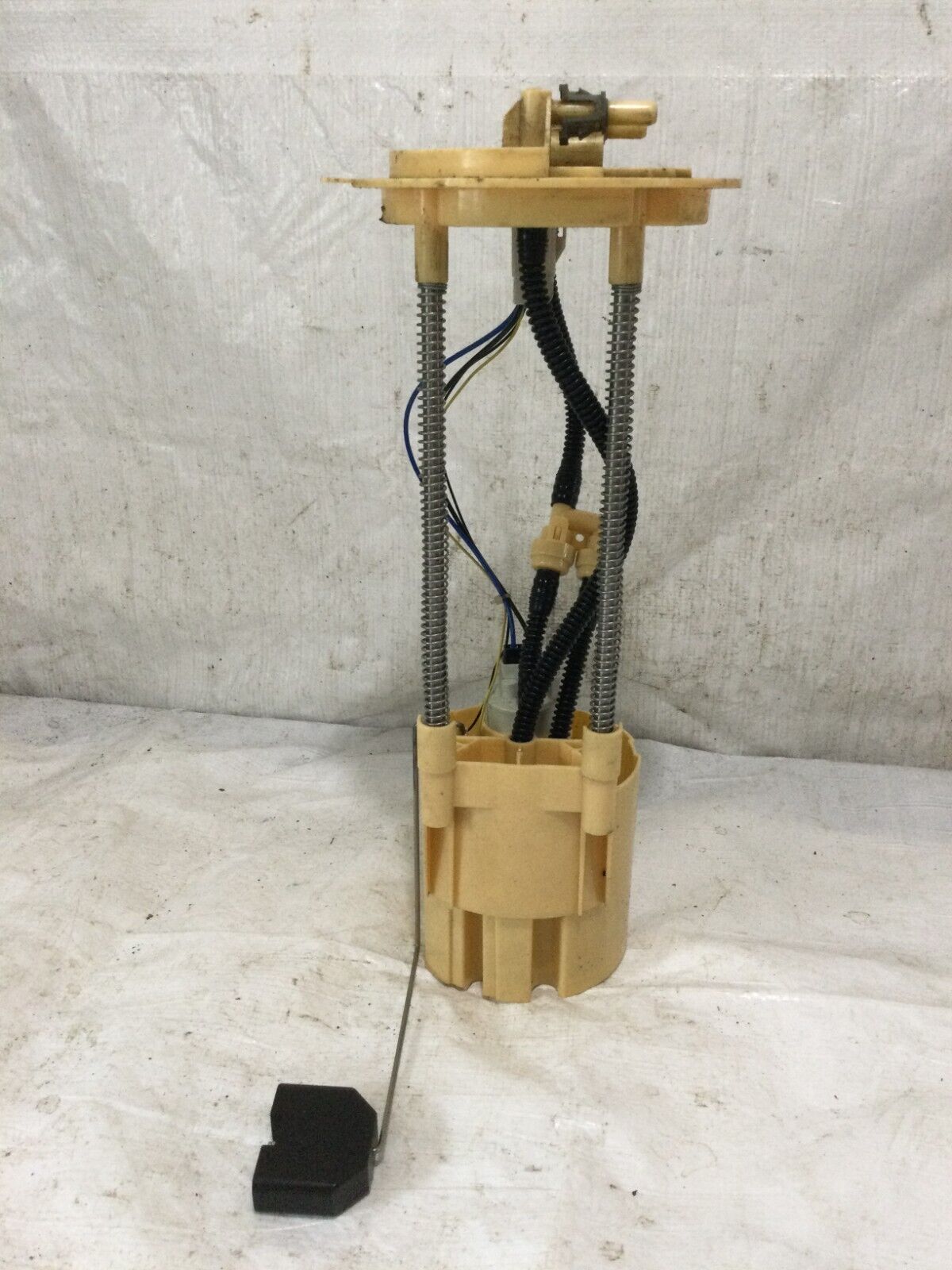 2005 Dodge Ram 2500  Fuel Pump Assembly In Tank Mounted OEM