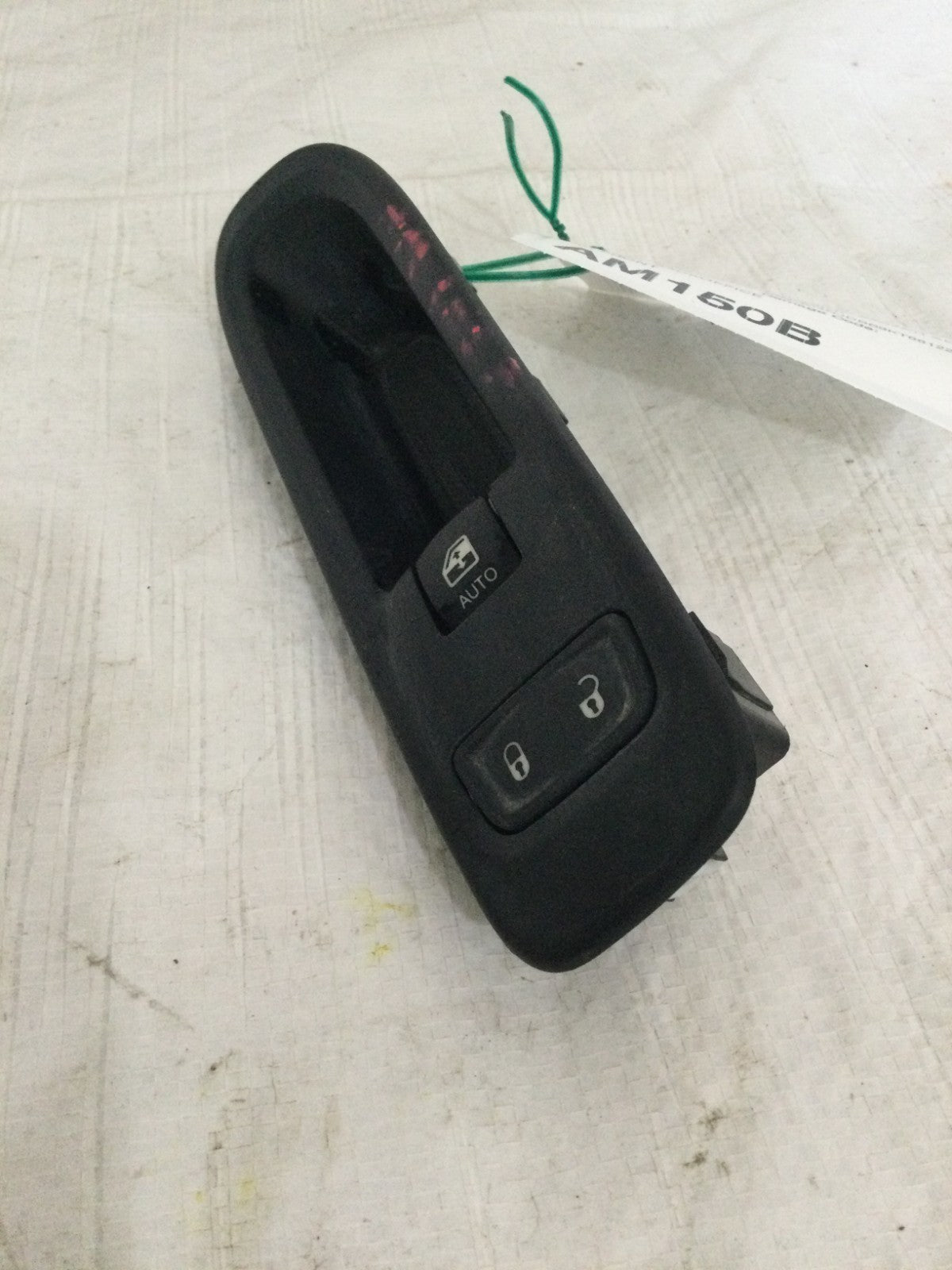 2019 Jeep Compass Front Right Door Switch And Bezel OEM 6BZ29LXHAA