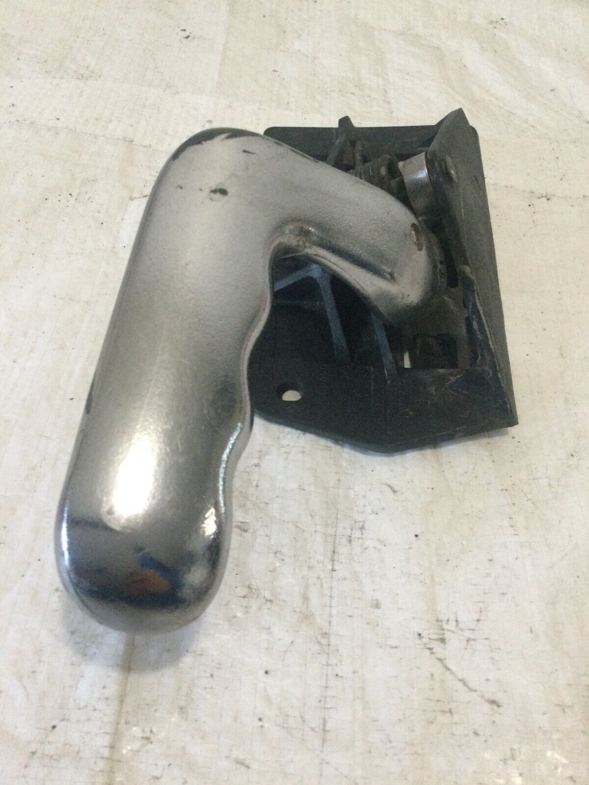 2005 Cadillac Escalade Rear Right  Interior Door Handle OEM