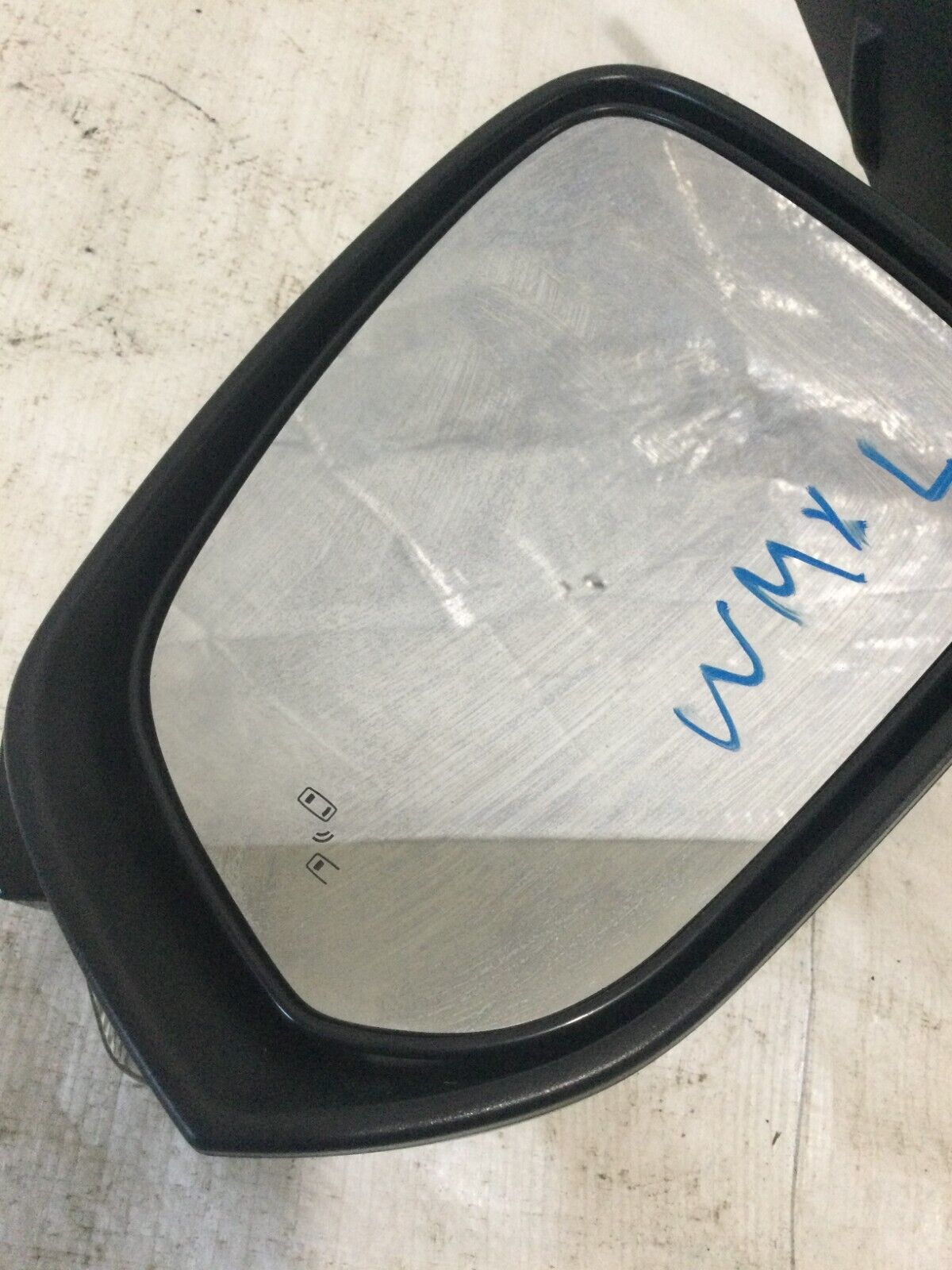 2018 Toyota RAV4 Left Power Side View Door Mirror W/ Turn Signal & Blind Spot OE
