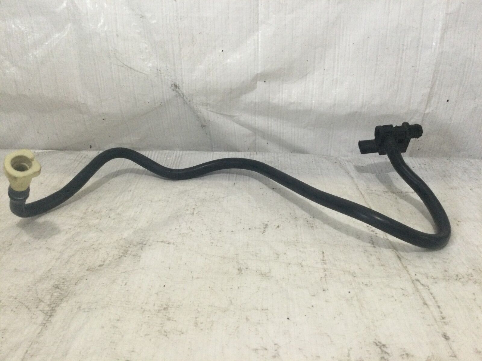 2017 Chevrolet Cruze Vacuum Hose 13581099 OEM