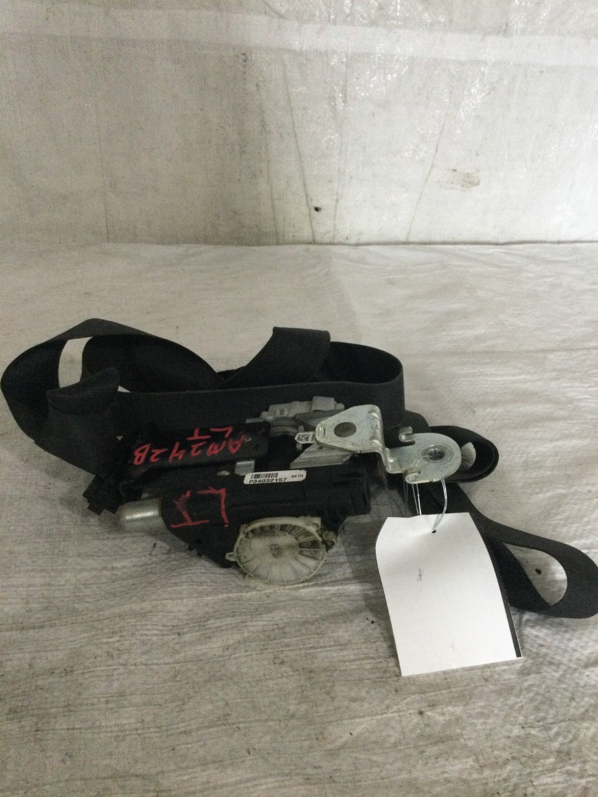 2017 Dodge Ram 3500 Front LH Drivers Side Seat Belt OEM P34032157