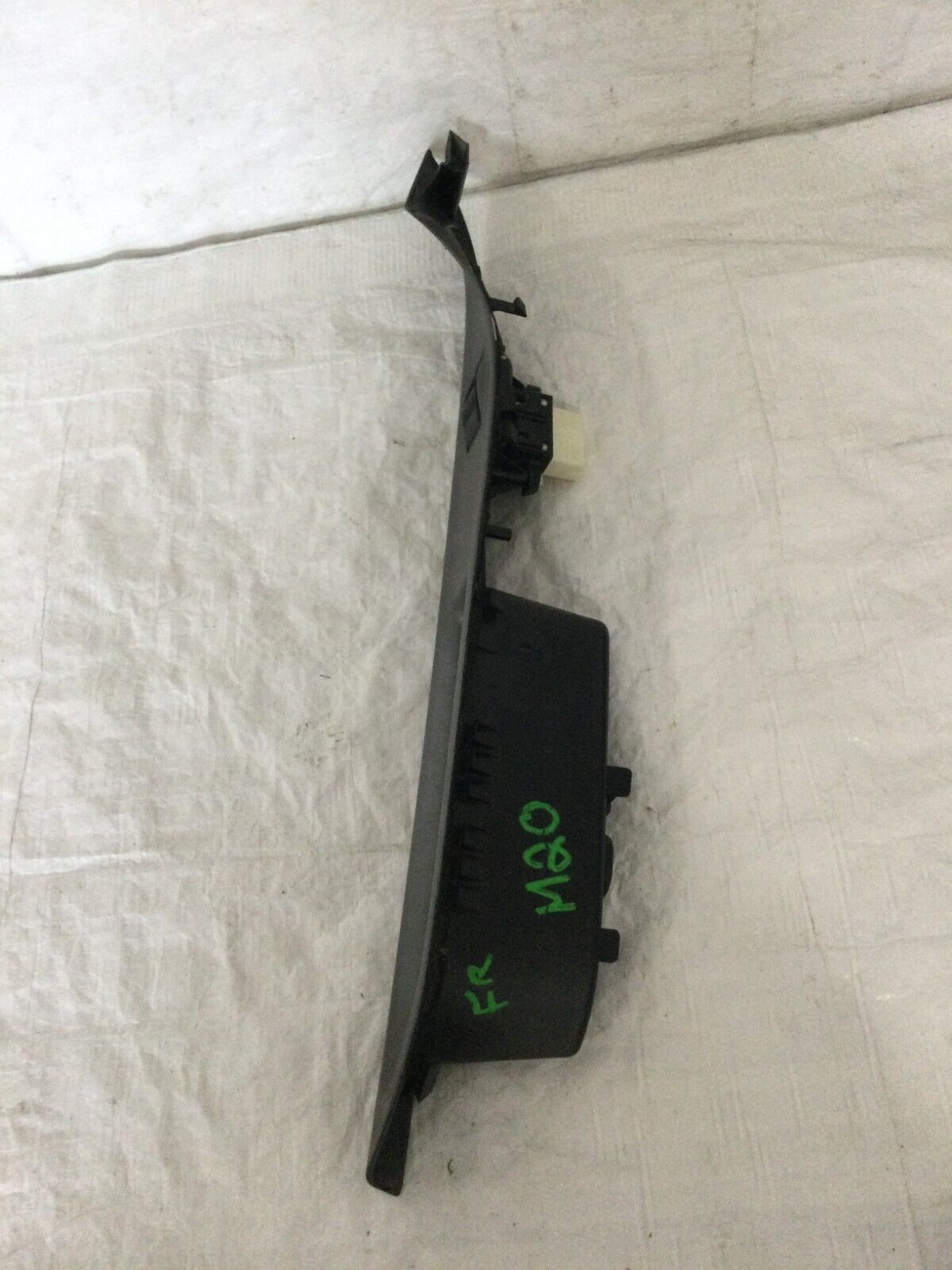 2003-2005 Mazda 6 Mazda Front Right Passenger Side Power Window Switch OEM