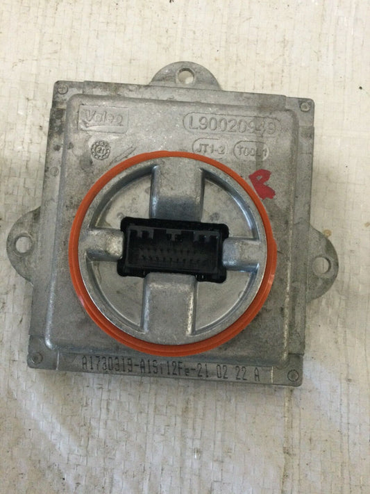 2017 GMC Sierra 3500 Right Headlamp Ballast Module OEM L90020949