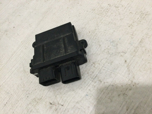 2016 Kia Sorento Right Seat Occupant Conrol Module 88950-A5500 OEM