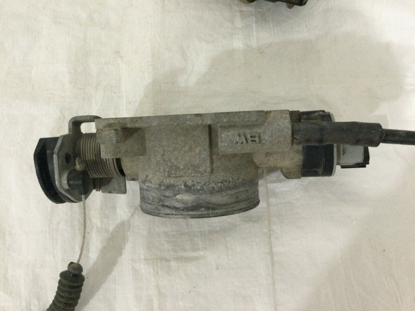 2001-2003 Dodge Durango Throttle Body Valve Assembly 11200015BB OEM 4.7L