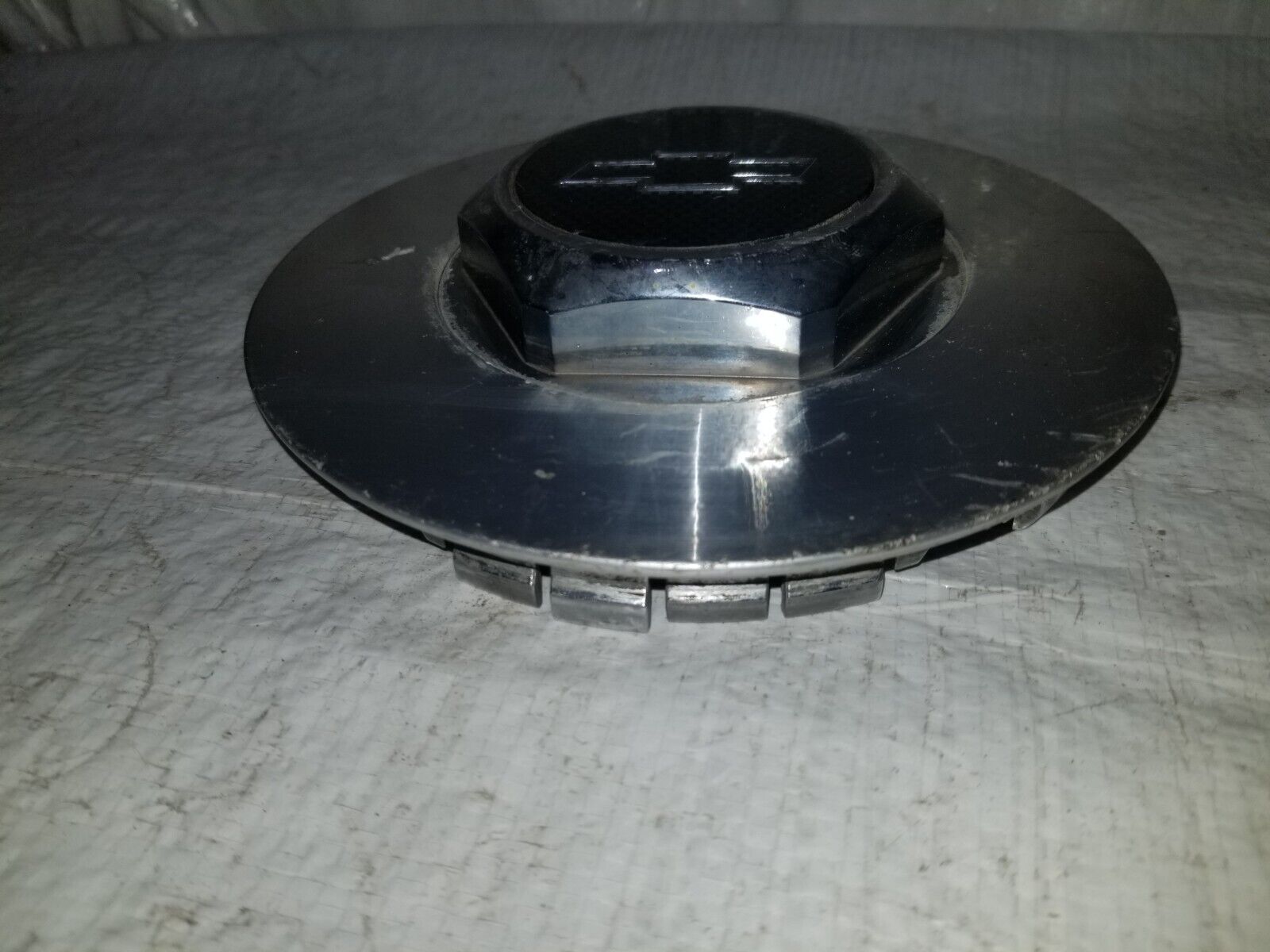 2000 Chevrolet Impala Wheel Center Hub Cap OEM 9592363