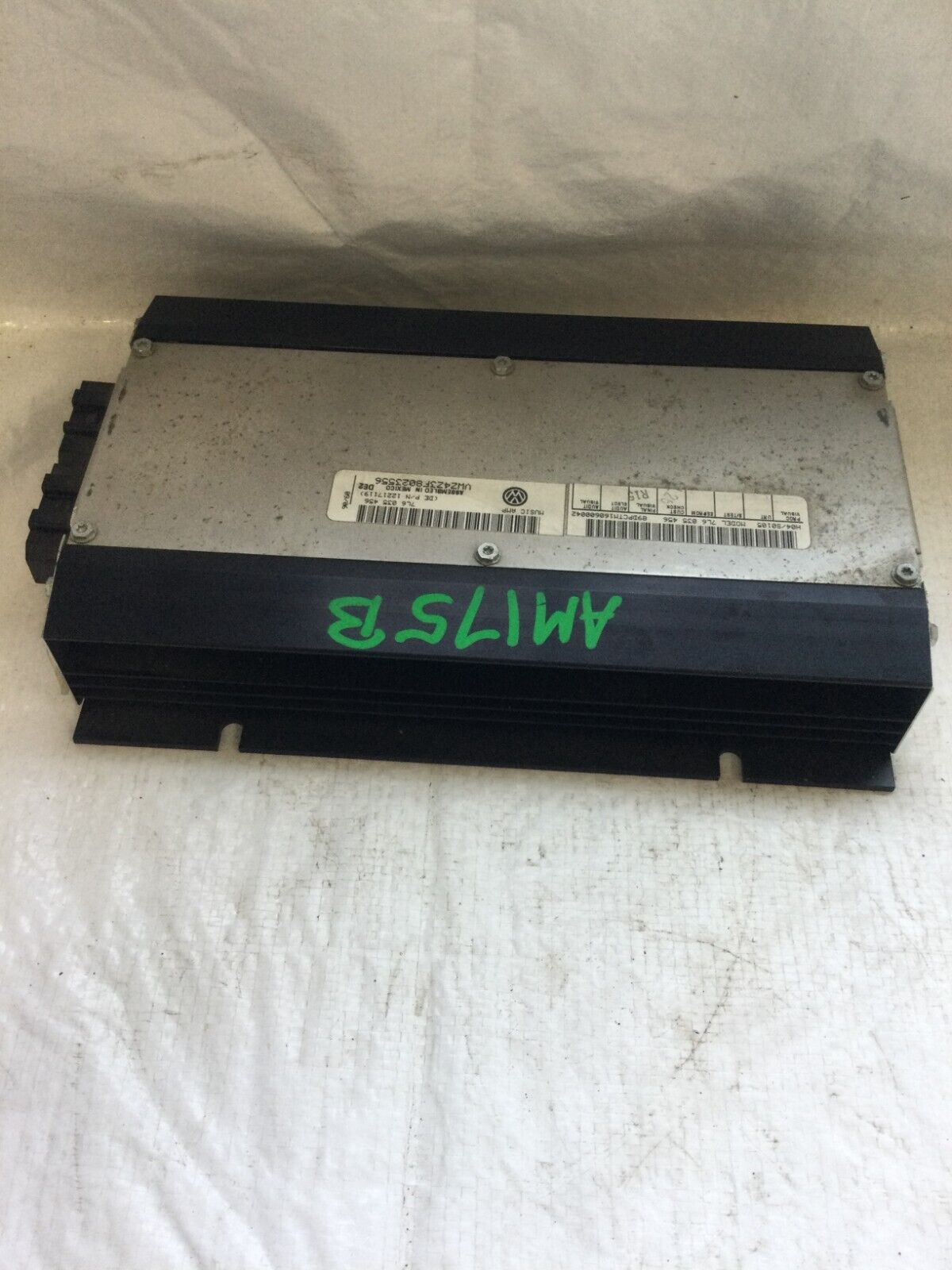 2004-2007 Volkswagen Touareg Radio Audio Sound Amp Amplifier  7L6 035 456 OEM