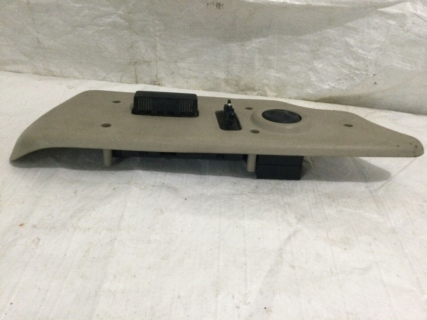 2003-2006 Cadillac Escalade EXT Right Passenger Power Seat Control Switch OEM