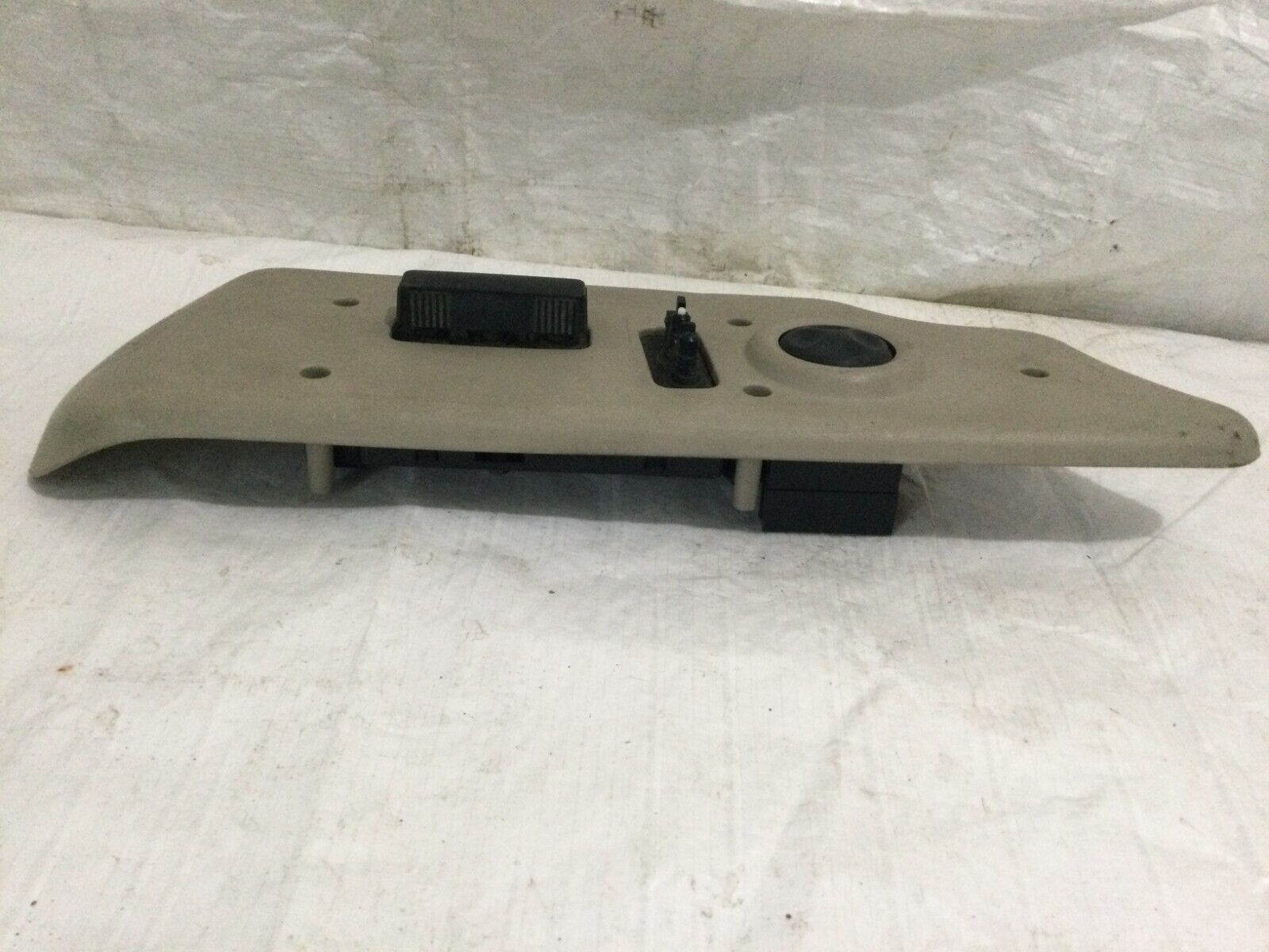 2003-2006 Cadillac Escalade EXT Right Passenger Power Seat Control Switch OEM