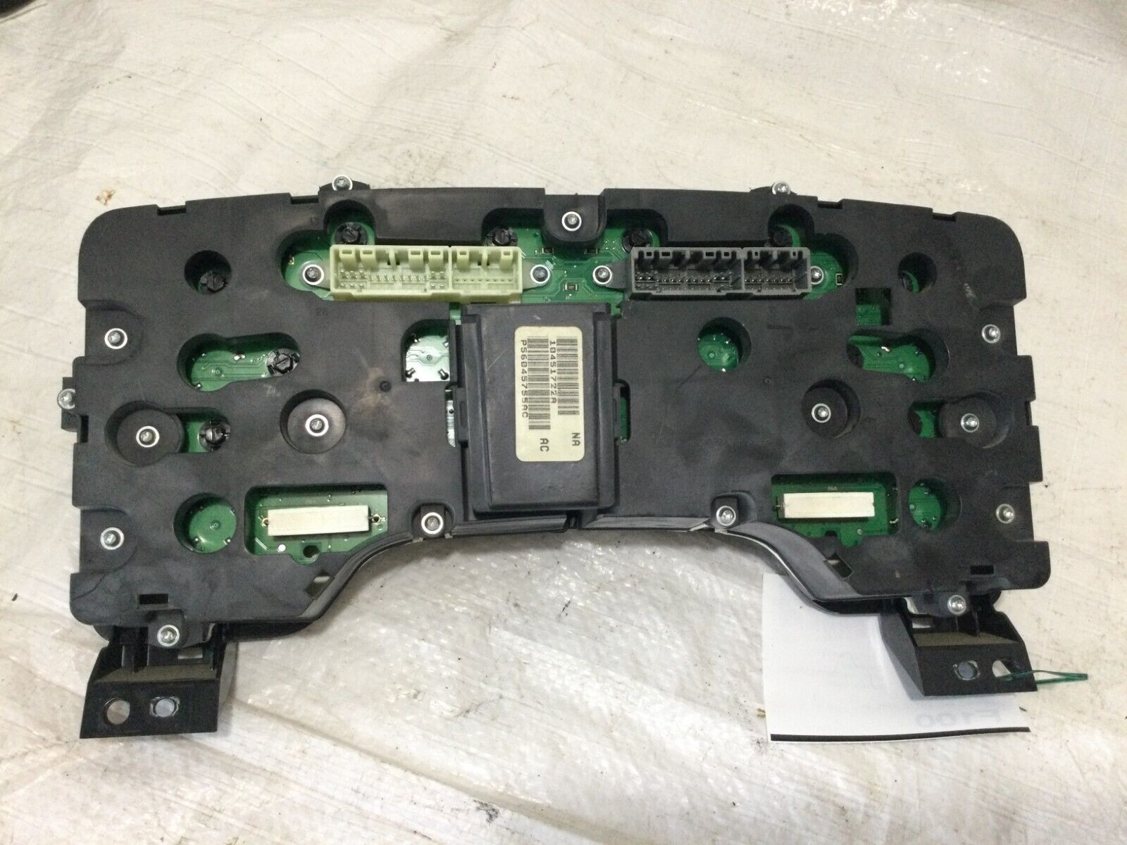 2005 Dodge Ram 1500 2500 Instrument Gauge Cluster P56045755AC OEM