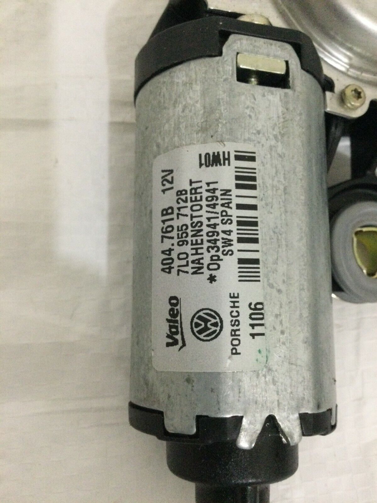 2004-2007 Volkswagen Touareg  Rear Tailgate Glass Wiper Motor 7L0955712B OEM
