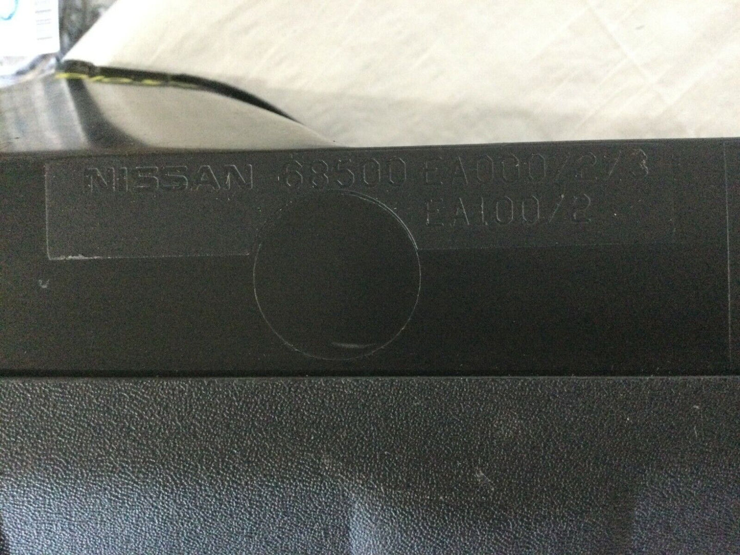 2005-2006 Nissan Frontier Xterra Glove Box 68500-EA000 OEM