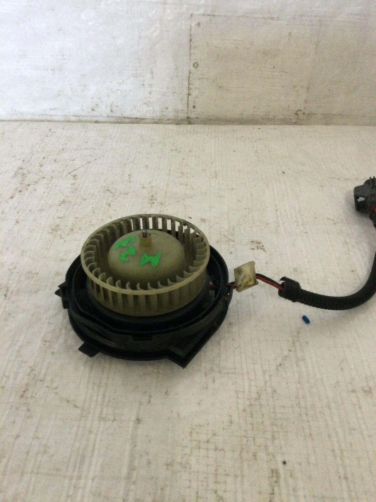 2004 Volvo S60 ECU Cooling Fan Motor OEM