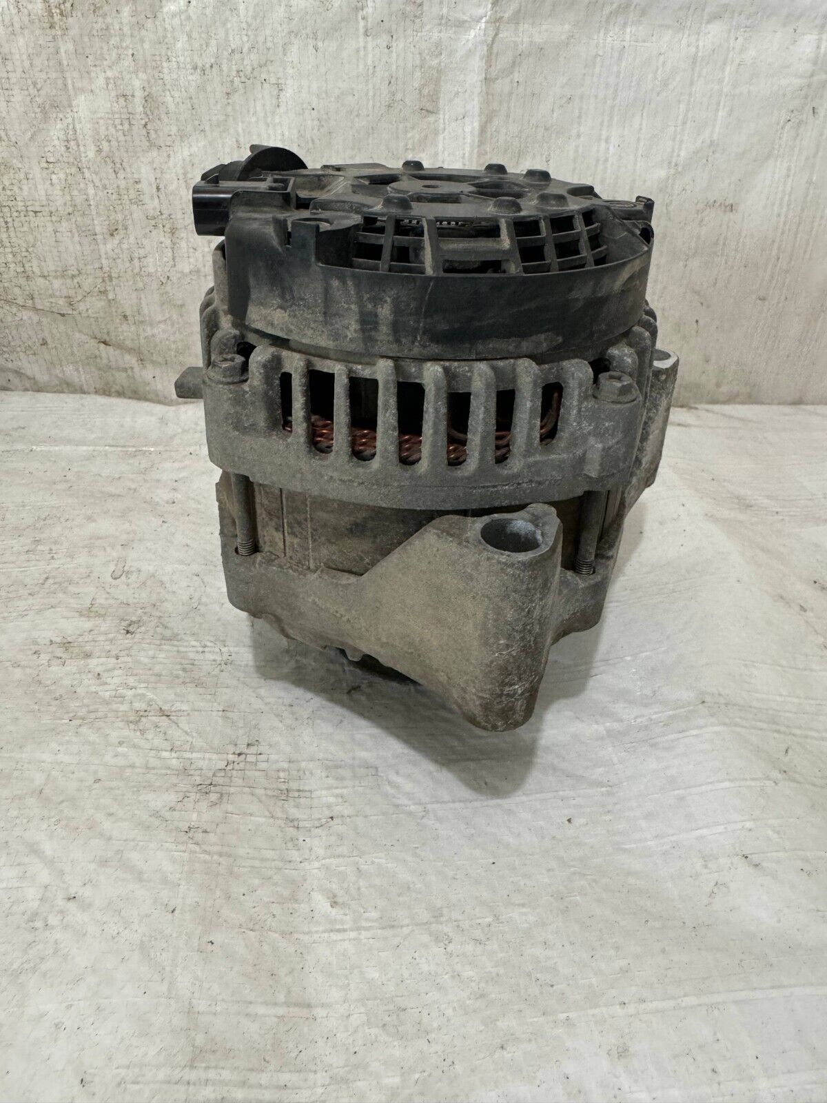 2019 Chevrolet Silverado 1500  Alteronator  Motor 13527172 OEM