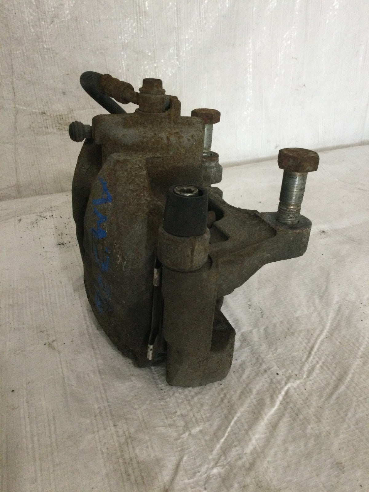 2007 Infiniti G35 3.5L Front Right Caliper OEM