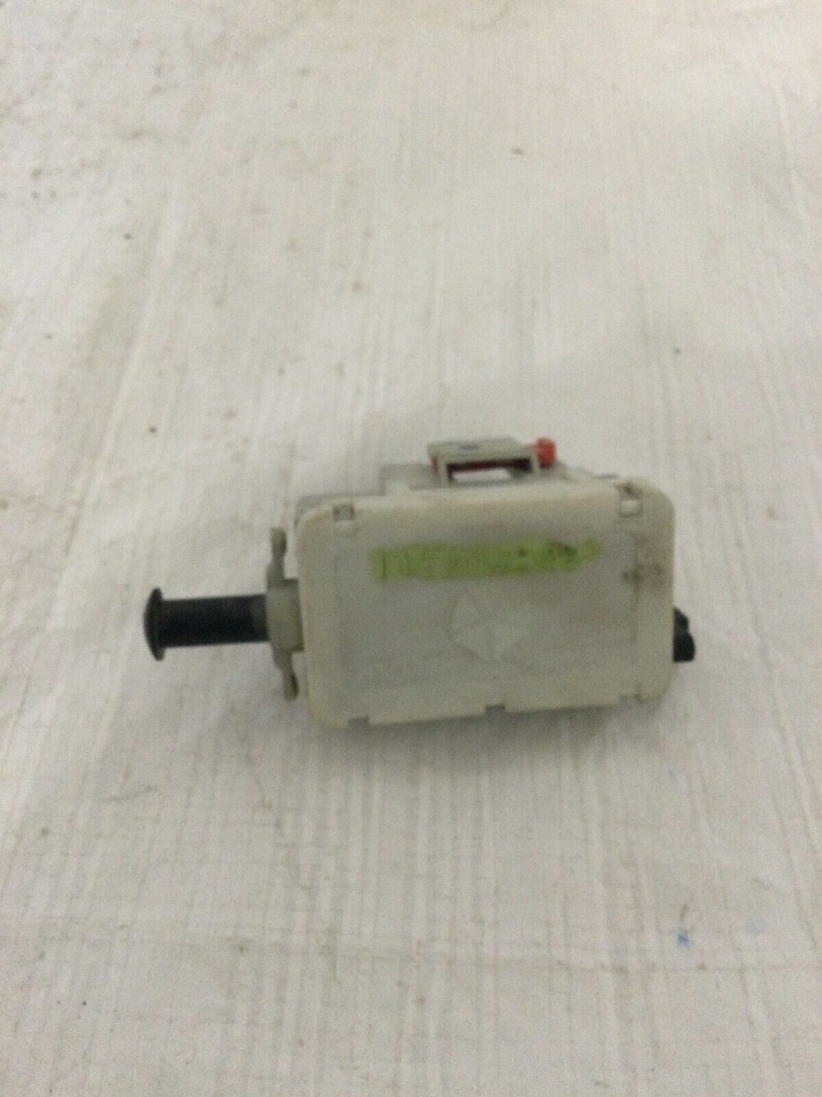 2001 DODGE RAM 1500 BRAKE PEDAL SWITCH OEM 56045043AC