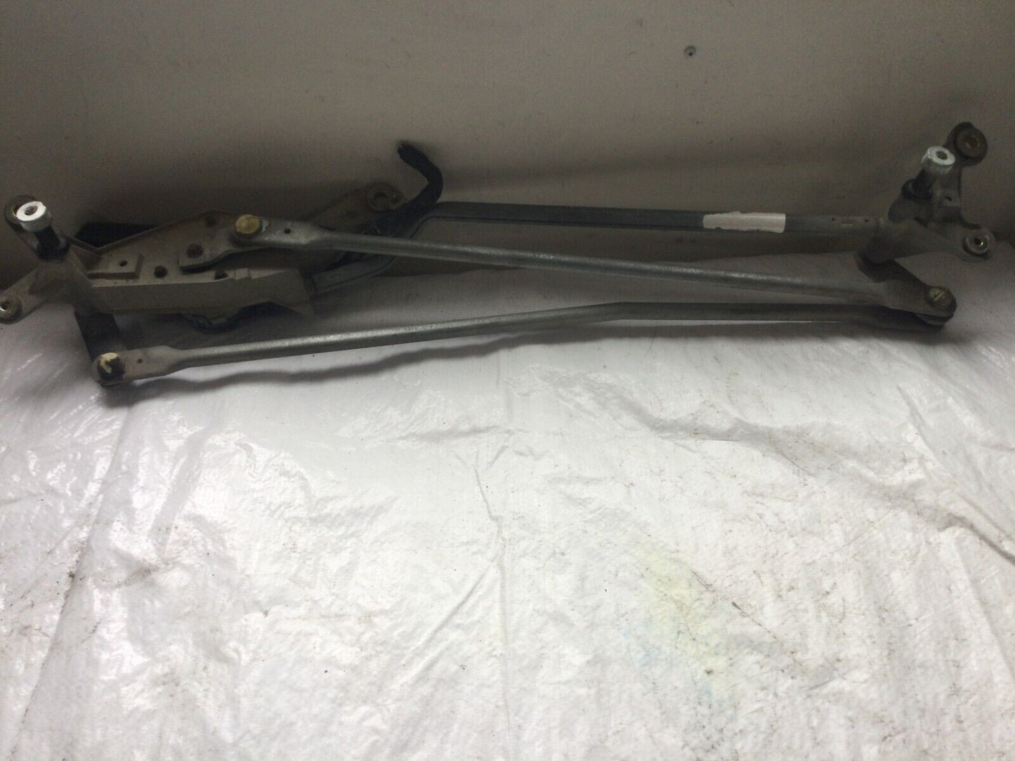 2005 Ford F-350SD Front Wiper Motor W/ Linkage Assembly OEM