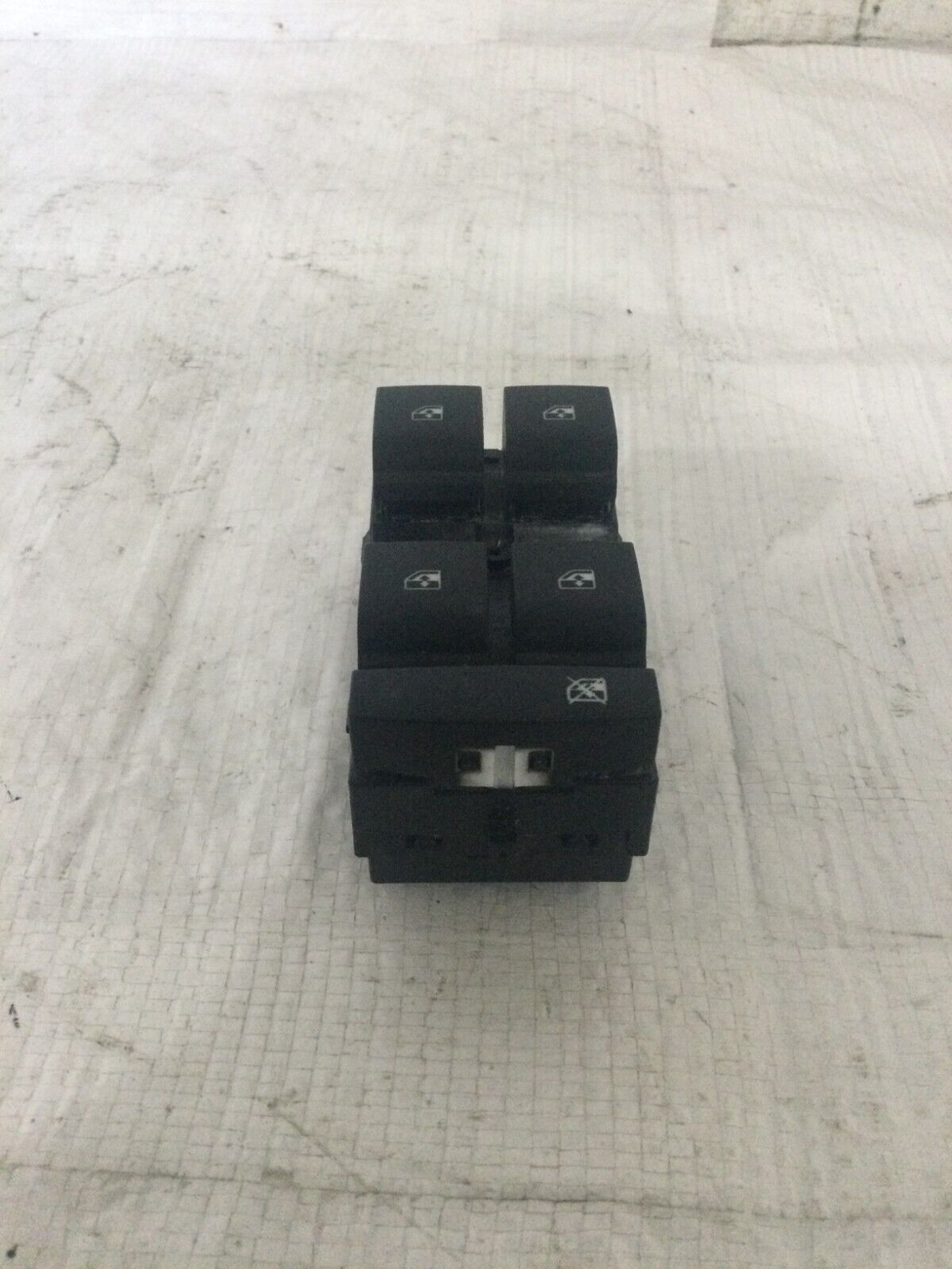 2016-2019 Chevrolet Cruze Front Left Driver Window Switch OEM 13408998