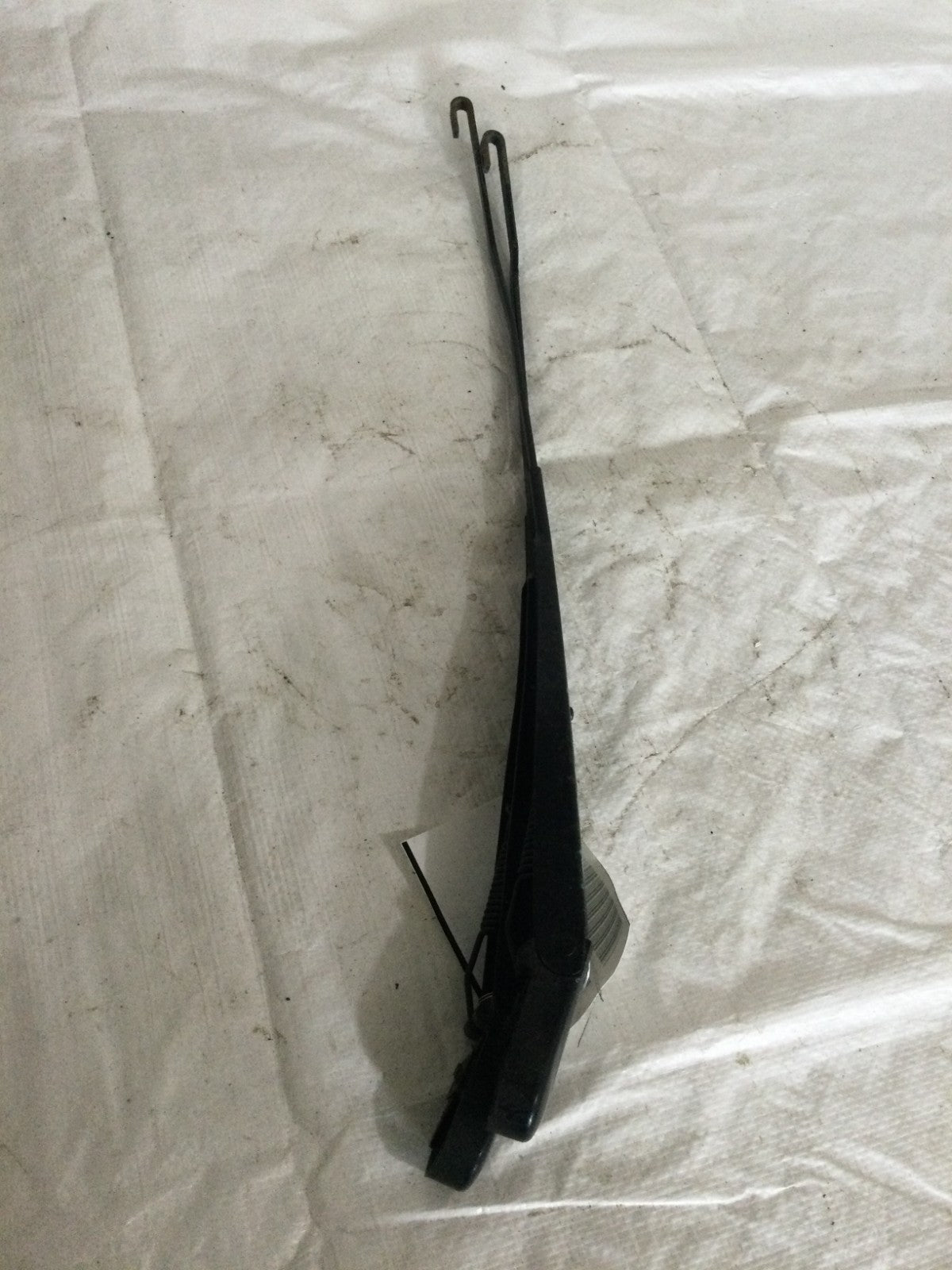 2007 Dodge Ram 1500 Front Windshield Wiper Arm Set OEM